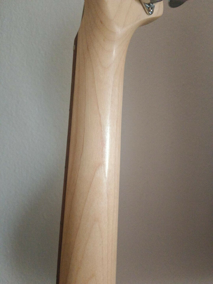 Squier Mini P Bass Dakota Red