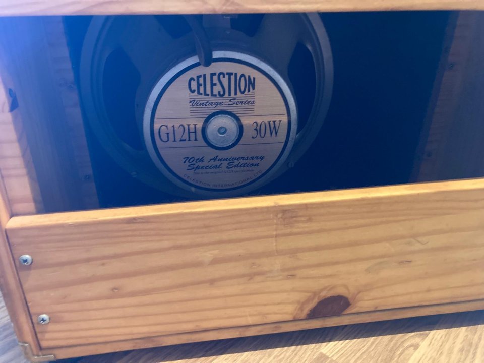Amplificador Guitarra Válvulas Hecho a Mano de segunda mano · Foto 5 de 5 · Barcelona · 390 €