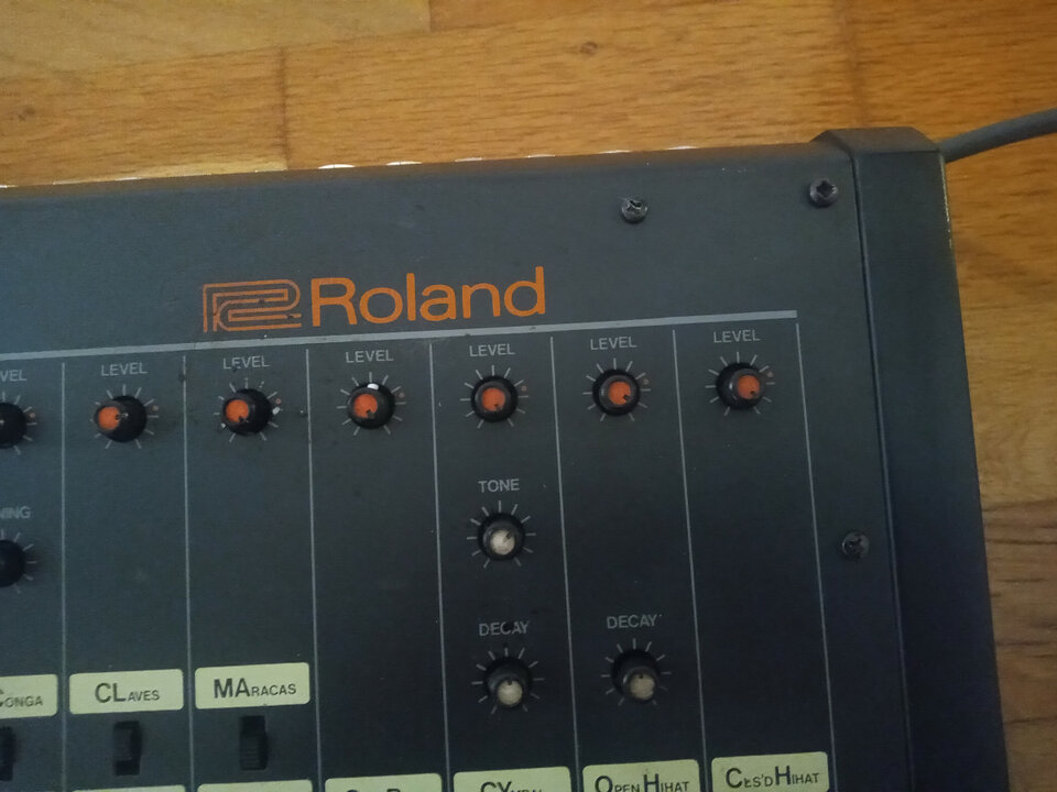 Roland TR 808