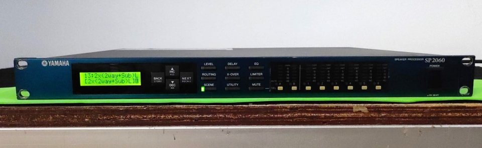 Procesador YAMAHA SP2060