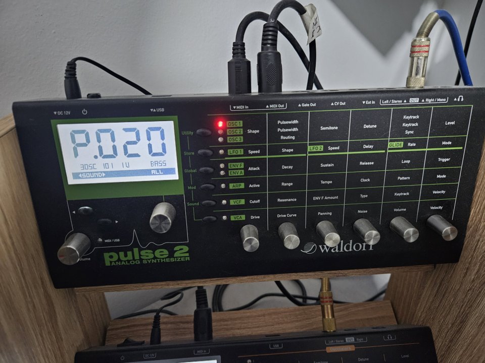 Waldorf Blofeld + Pulse 2.