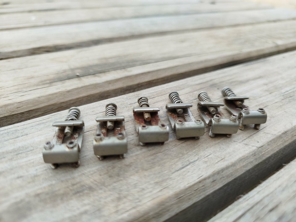 Fender Stratocaster "Patent Pending" selletas Aged Relic