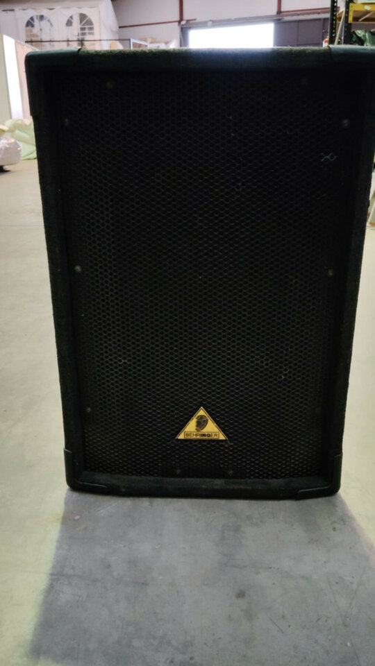 Pareja de altavoces Behringer Eurolive B-1220