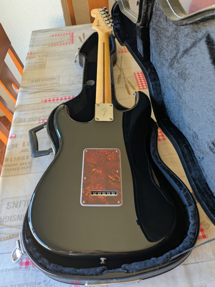 Fender Stratocaster impecable de segunda mano · Foto 6 de 9 · Alicante · 600 €