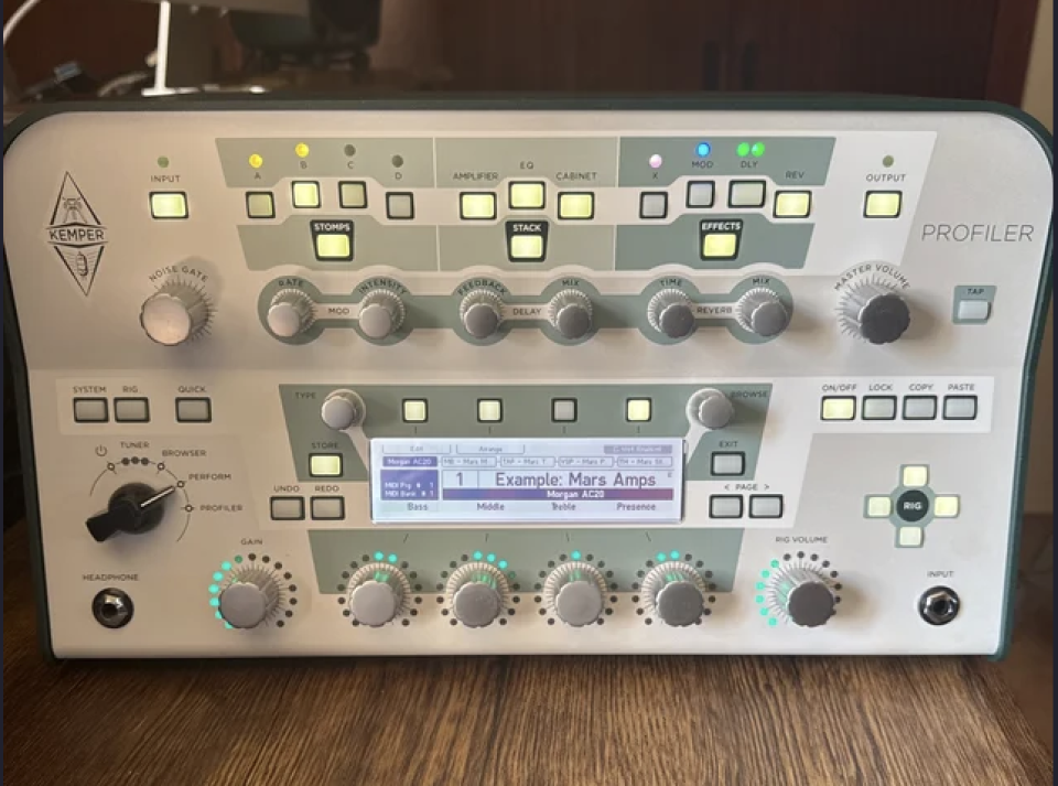 Kemper Profiler Stage (Versión no Amplificada) de segunda mano · Foto 1 de 9 · Tarragona · 750 €