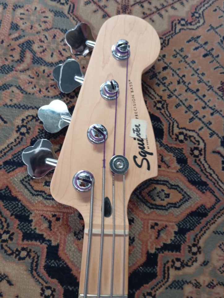 Squier Sonic Precision EMG de segunda mano · Foto 4 de 9 · Barcelona · 260 €