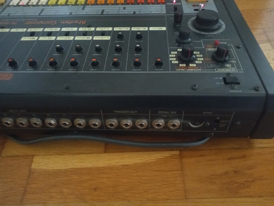 Roland TR 808