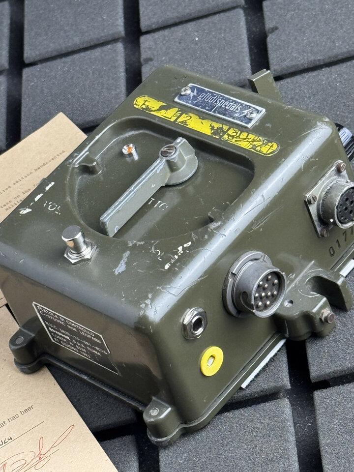 GIUDIS FUZZ  C375 (Joey Landreth) - Jordan Bosstone "Nashville"-