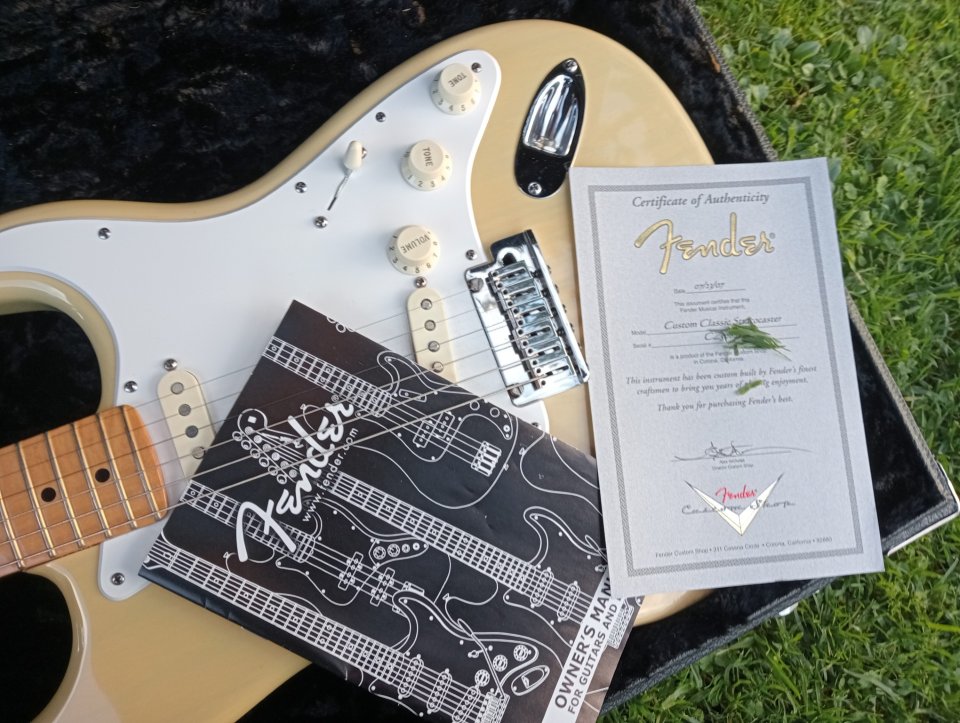 Fender Custom Shop Classic Stratocaster 2007 de segunda mano · Foto 8 de 10 · A Coruña · 3500 €