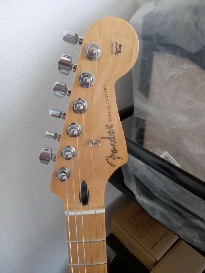 Fender Player Stratocaster color Buttercream de segunda mano · Foto 3 de 5 · Madrid · 500 €