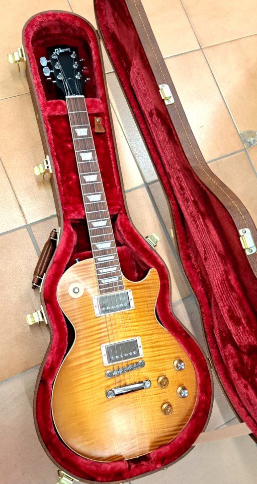 Gibson Les Paul Standard, Kirk Hammett "Greeny" de segunda mano · Foto 2 de 6 · Barcelona · 2100 €