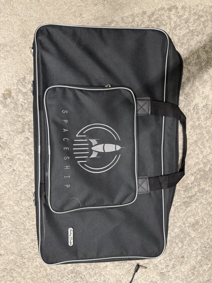Pedalboard Spaceship 60 de segunda mano · Foto 6 de 7 · Bizkaia · 70 €
