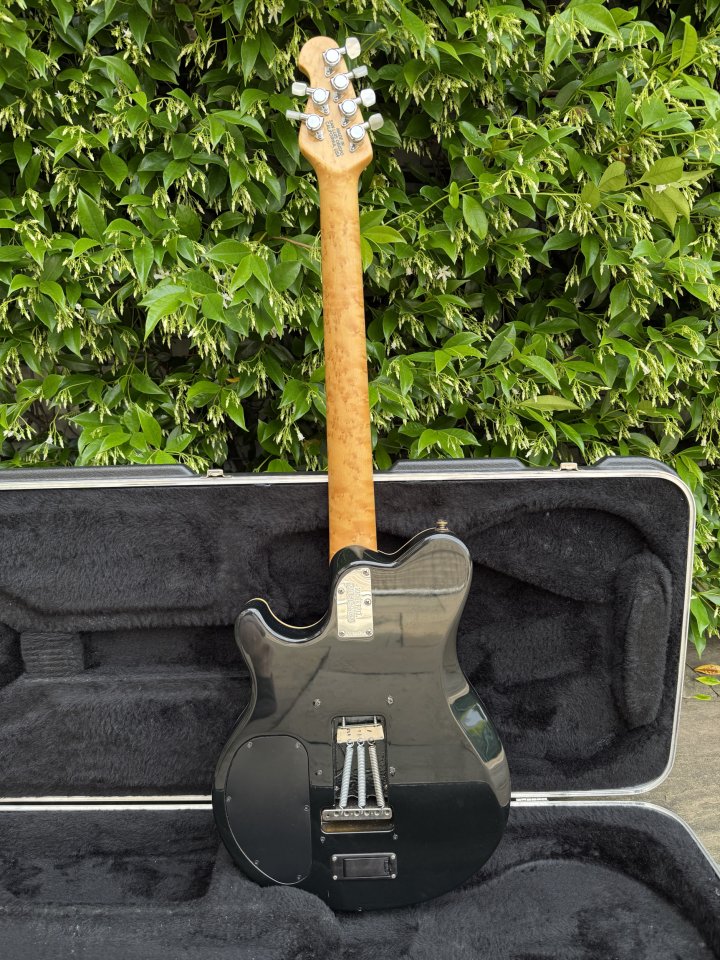 Axis Super Sport HH Tremolo Piezo. Honey Burst de segunda mano · Foto 3 de 10 · Cantabria · 2400 €