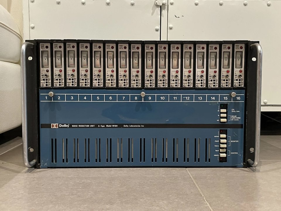Dolby A  - M16H - 16 canales