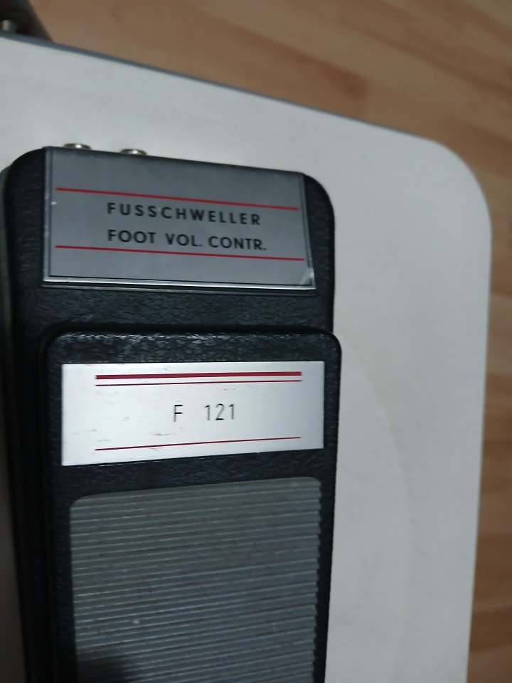 Pedal volumen schaller f121