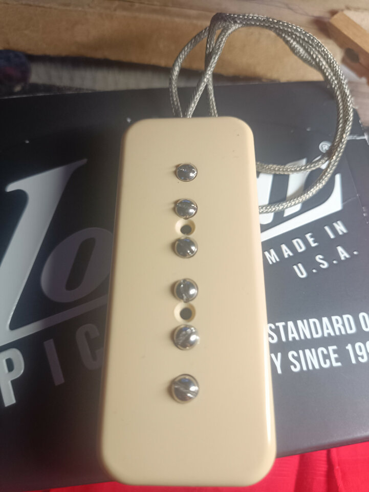 Lollar p90 puente, crema