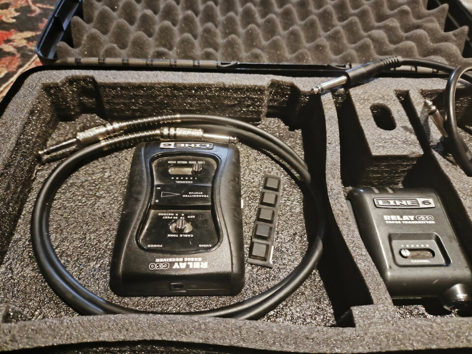 Relay G30 con maletín