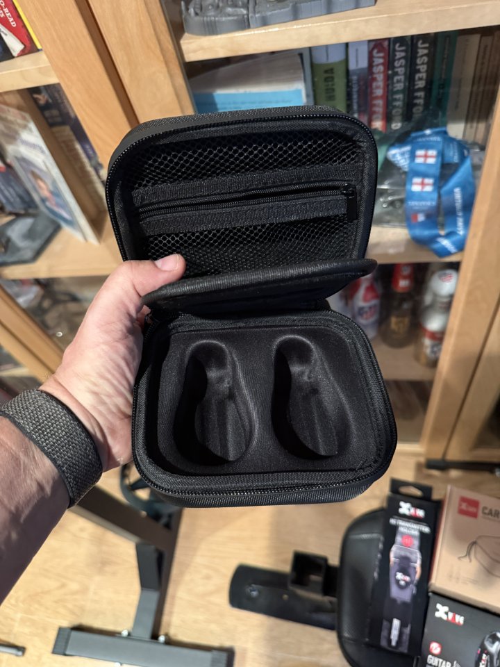 Pack Inalambrico Xvive U2 de segunda mano · Foto 9 de 9 · Madrid · 100 €