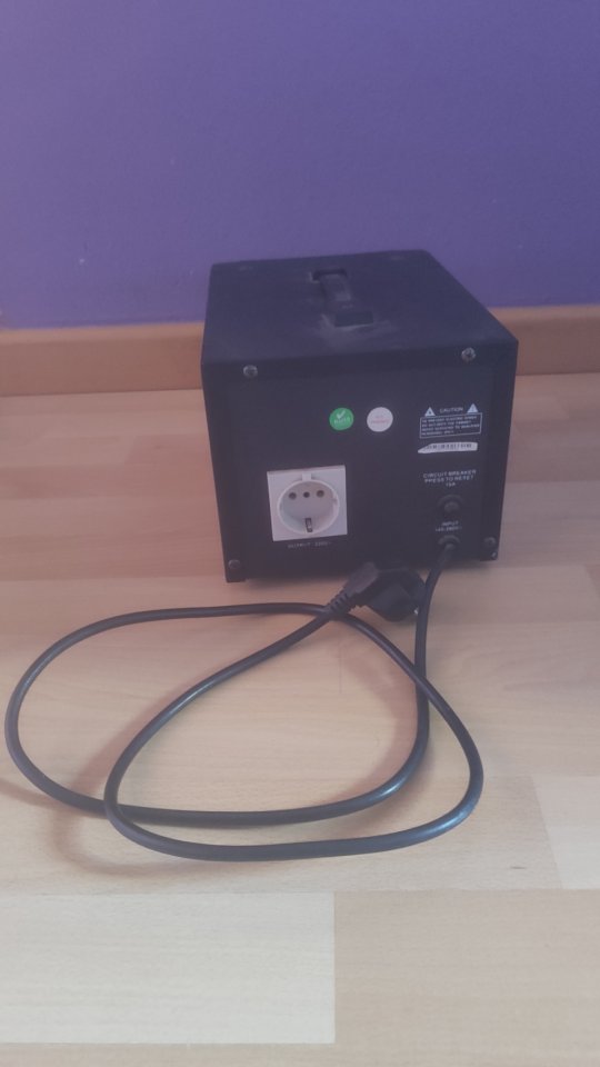 Estabilizador de tensión Work ESD-2k de segunda mano · Foto 2 de 2 · Tarragona · 90 €