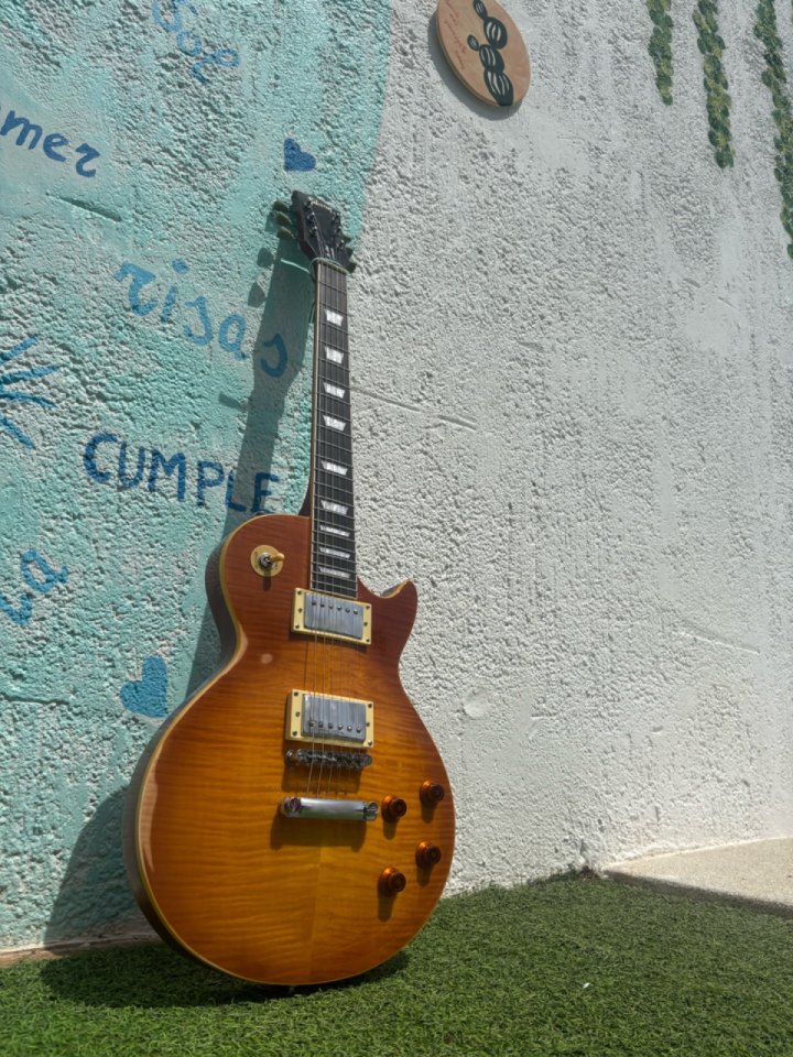 Gibson les Paul 59’s burst relic de segunda mano · Foto 1 de 9 · Sevilla · 650 €