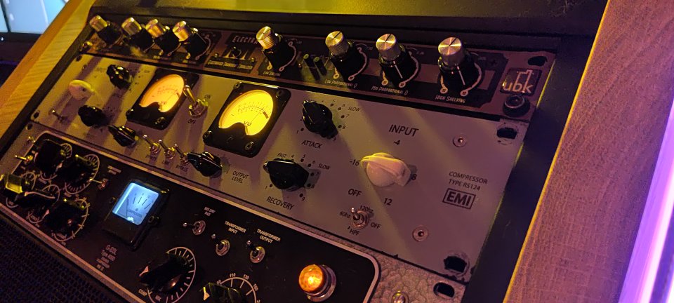 EMI RS124 Compresor estéreo vari mu. El compresor de Abbey Road!