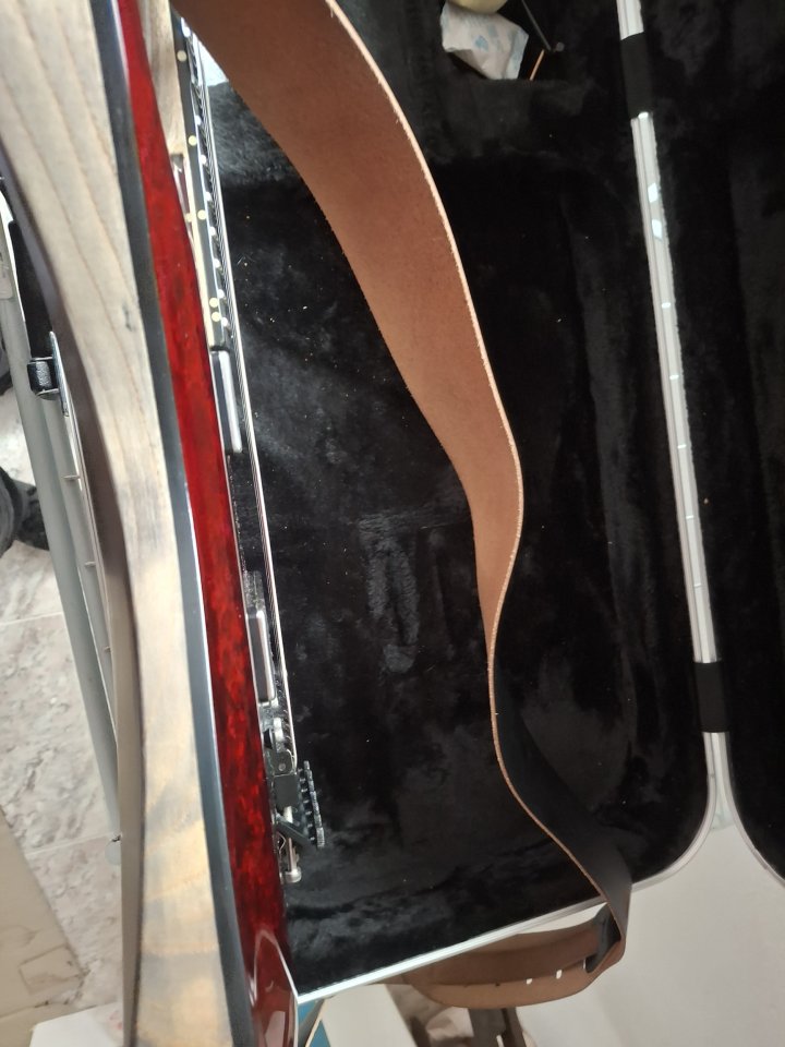 Vendo o cambio Schecter Apocalypse c7 fr