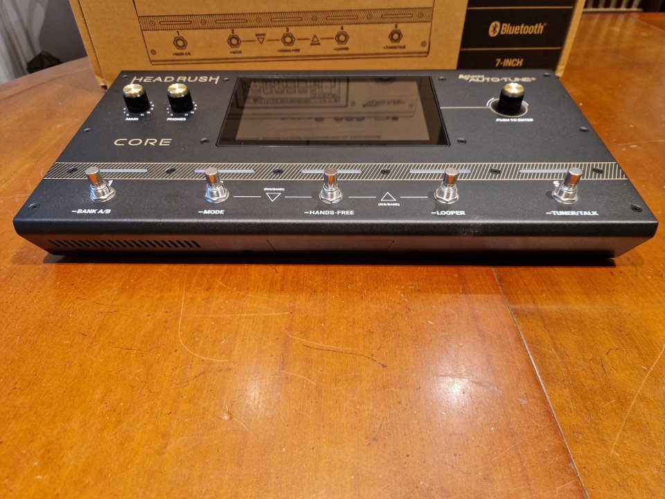 Headrush Core de segunda mano · Foto 3 de 8 · Bizkaia · 475 €