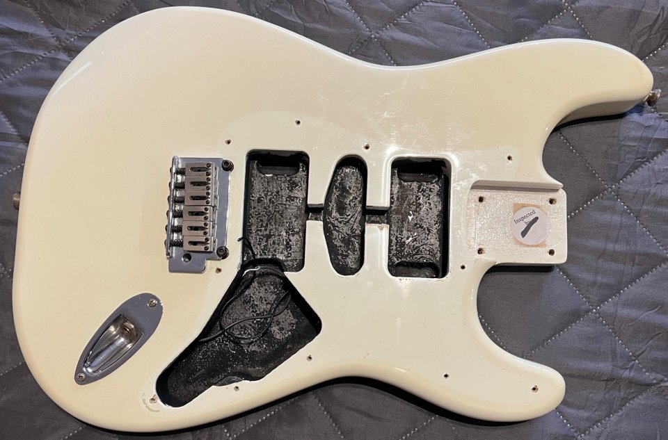 Cuerpo Squier Stratocaster deluxe (tilo) de segunda mano · Foto 1 de 7 · Barcelona · 130 €