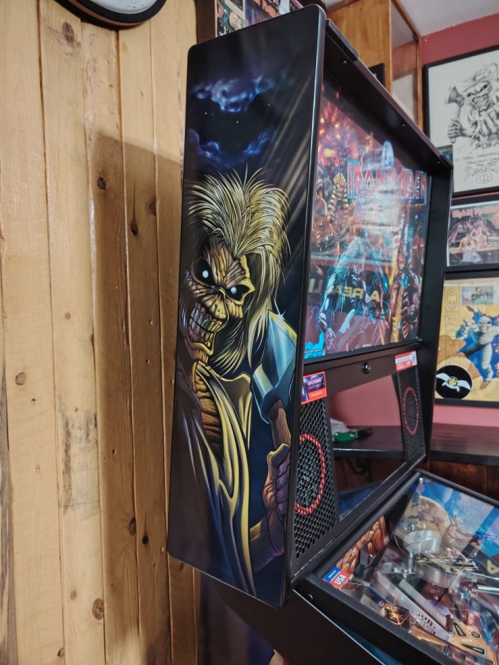 Pinball Iron Maiden impecable