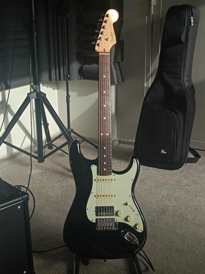 Fender stratocaster USA de segunda mano · Foto 1 de 7 · Tarragona