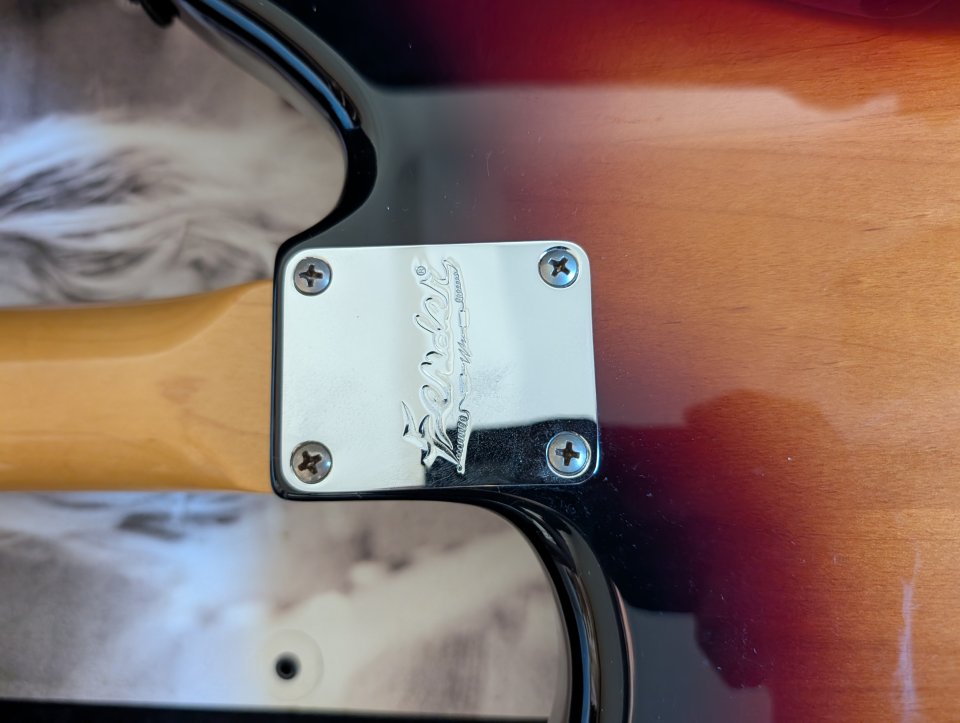 Fender Jaguar Kurt Cobain Signature de segunda mano · Foto 5 de 8 · Barcelona · 1300 €