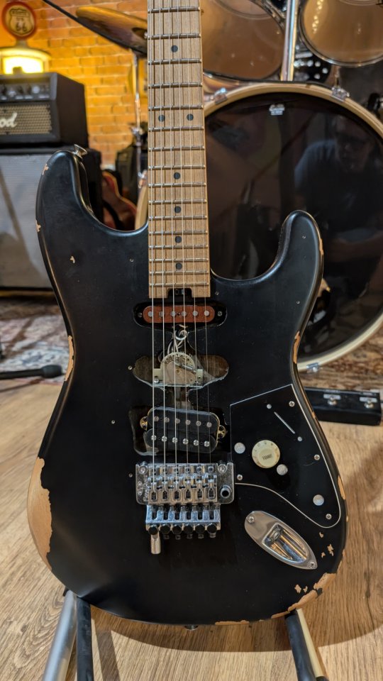 EVH Frankie Relic Black