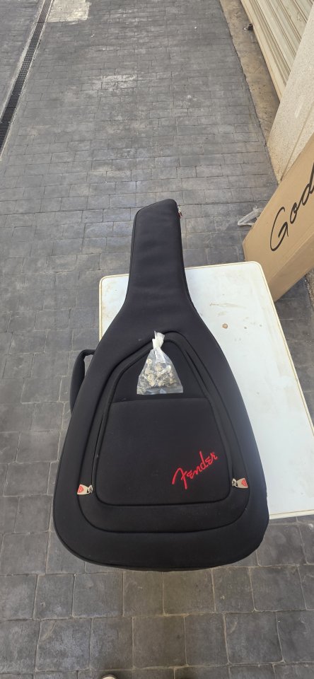 Fender Highway Dreadnought All-Mahogany Guitarra Acústica