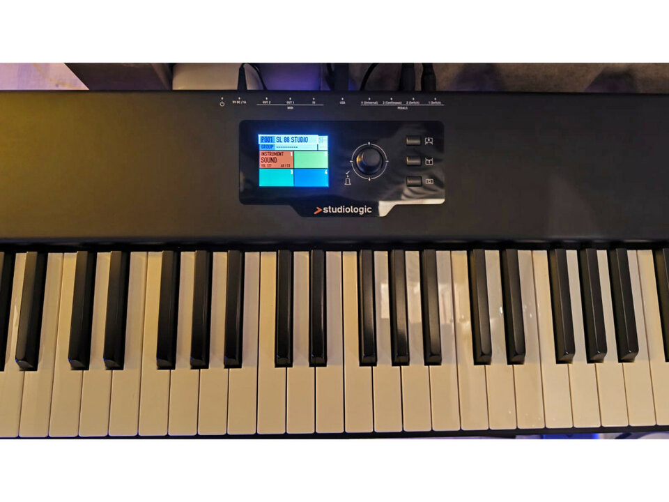 Vendo teclado Studiologic SL88 Studio