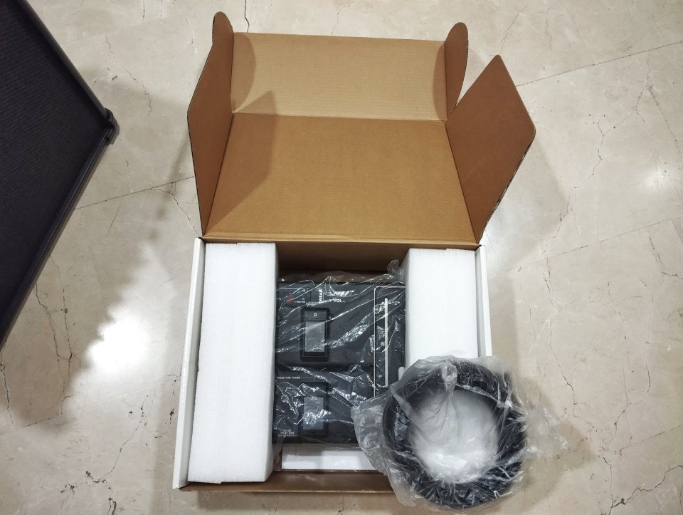 Amplificador Line 6 spider IV 30w + pedal control Line 6 FBV Express MKII