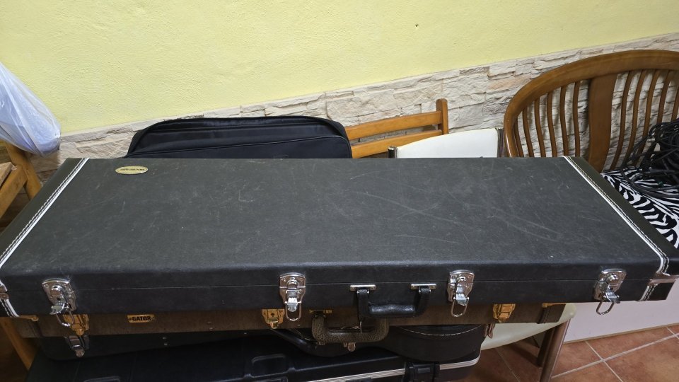 Bajo jassbass de segunda mano · Foto 4 de 6 · Bizkaia · 300 €