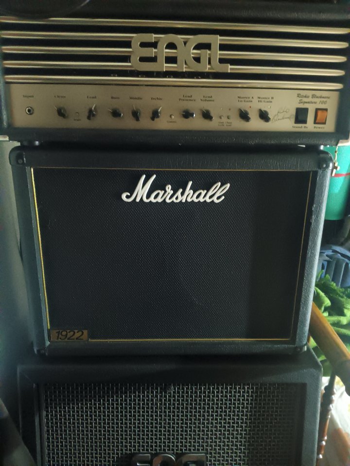 Engl blacmore y pantalla engl 4× 12 de segunda mano · Foto 1 de 6 · Madrid · 700 €