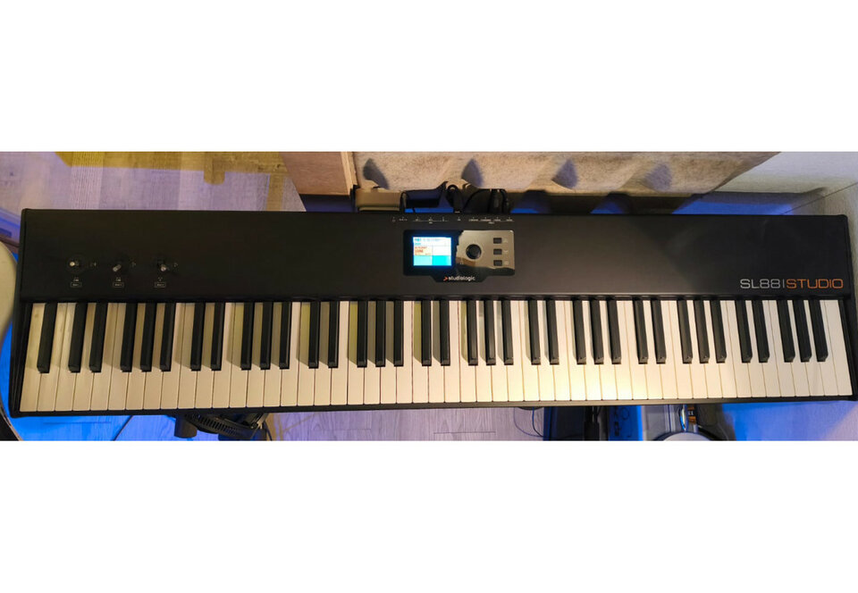 Vendo teclado Studiologic SL88 Studio