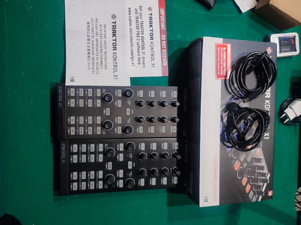 native instruments traktor x1 2 unidades