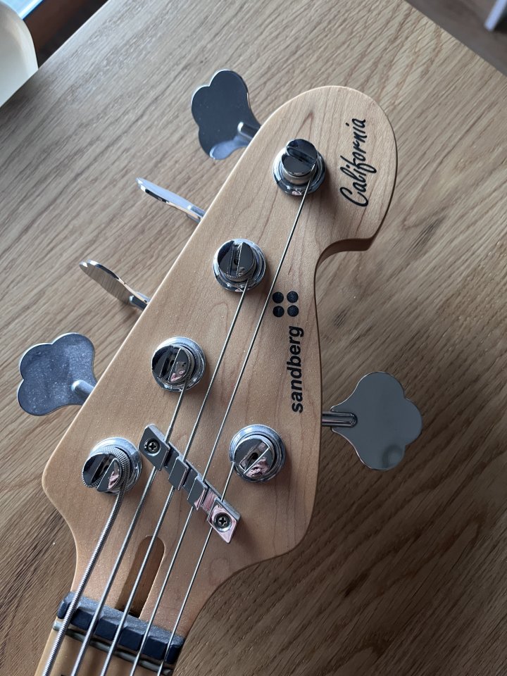 Bajo SANDBERG CALIFORNIA TM5 de segunda mano · Foto 3 de 8 · Barcelona · 1250 €