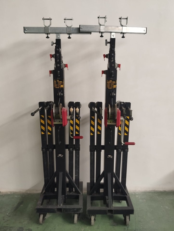 TORRES ELEVADORAS de segunda mano · Foto 1 de 2 · Zaragoza · 1400 €