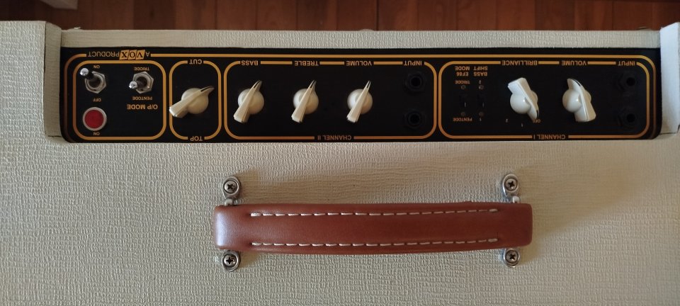 Amplificador VOX AC15 de segunda mano · Foto 2 de 9 · Toledo · 1400 €