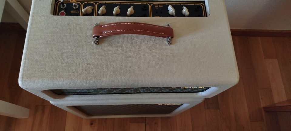 Amplificador VOX AC15 de segunda mano · Foto 3 de 9 · Toledo · 1400 €