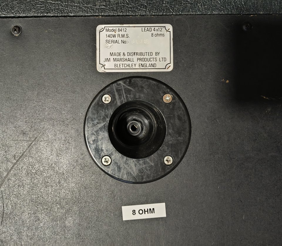 Pantalla de guitarra Marshall 8412 inglesa de segunda mano · Foto 3 de 3 · Pontevedra · 200 €