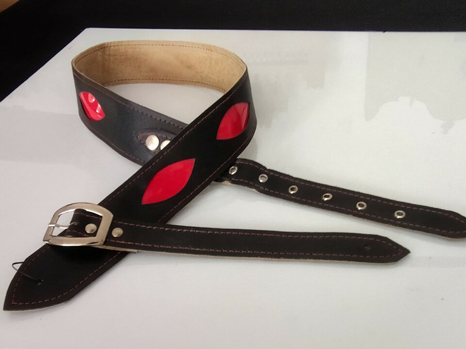 Correas de piel para guitarras o bajos NUEVAS