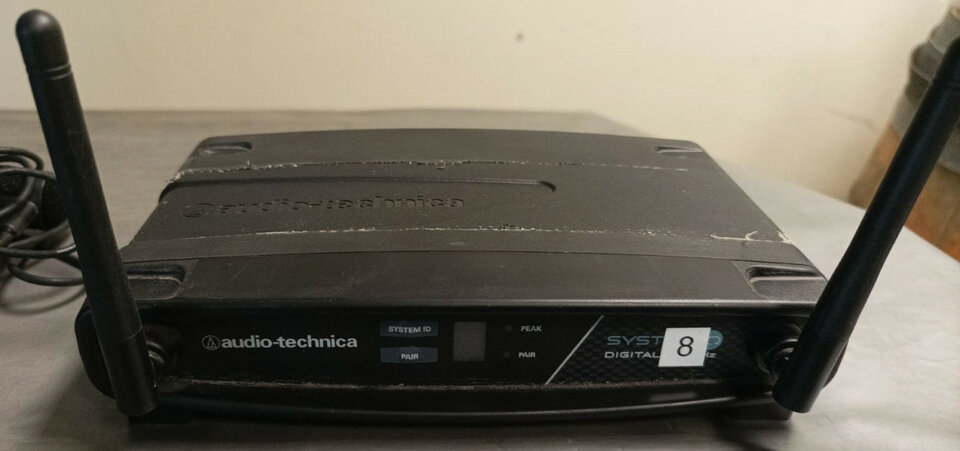 Audio Technica Pro35 + AT System 10 Bodypack ATW-1101- VENDIDAS 2 UNIDADES- QUEDA 1 - de segunda mano · Foto 7 de 7 · Jaén · 269 €