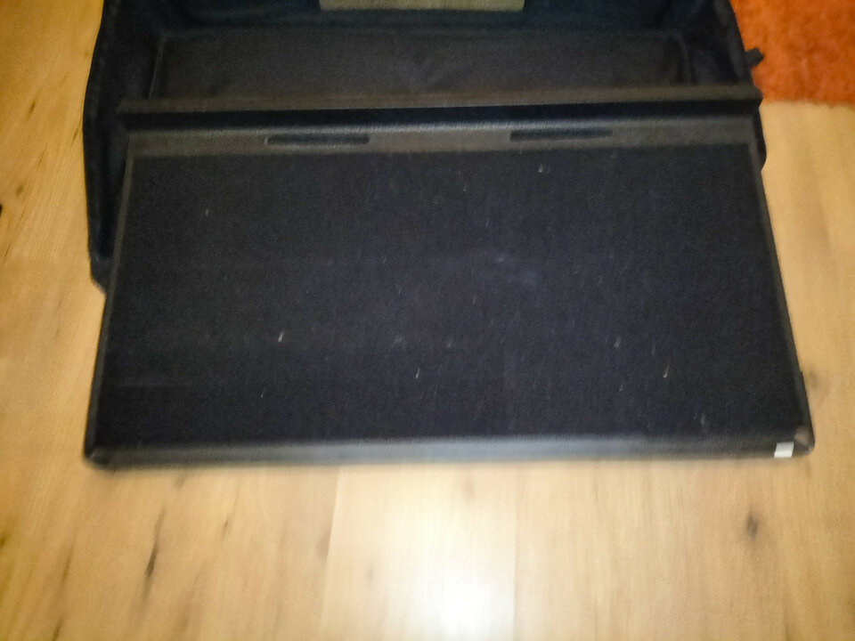 VENDO PEDALBOARD GATOR En muy buen estado con muy poco uso. 45 Euros