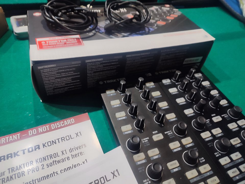 native instruments traktor x1 2 unidades