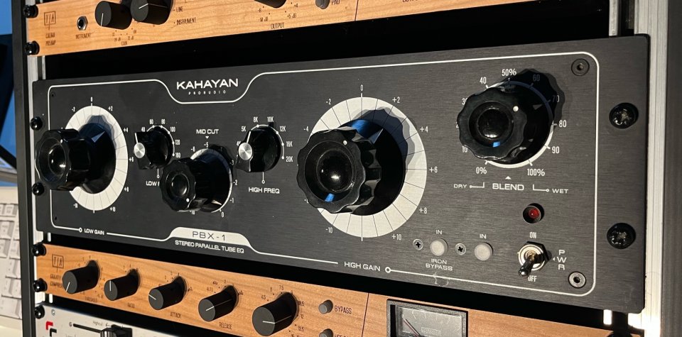 Kahayan PBX-1 – Tube EQ profesional