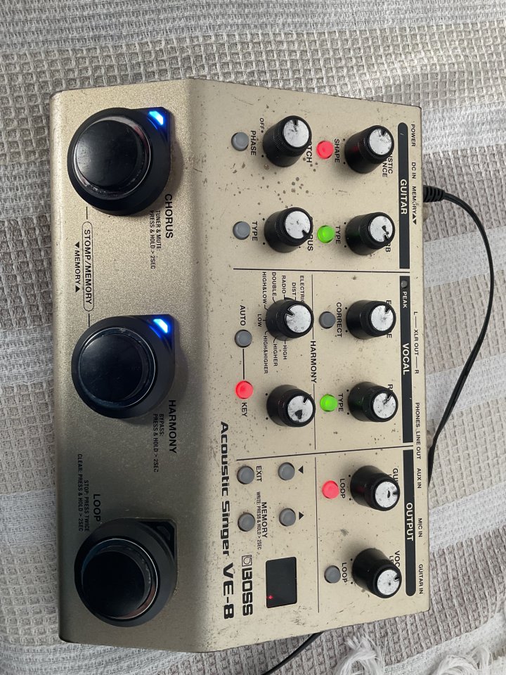 Boss Acoustic singer VE-8